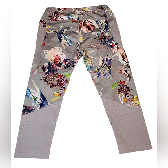 NWOT Avia Women's Floral Gray Leggings Size:L (12-14) - Picture 5 of 10
